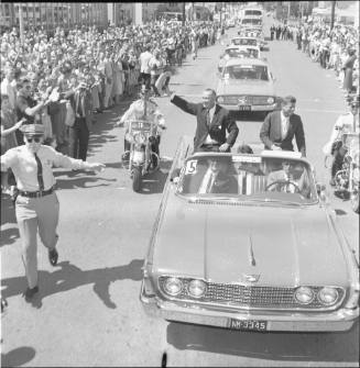 Image of Kennedy-Johnson campaign motorcade in Arlington, Texas