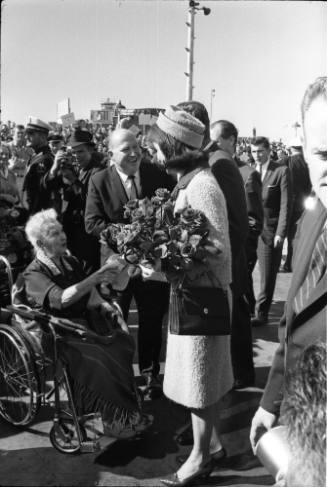 Image of Jacqueline Kennedy greeting Annie Dunbar