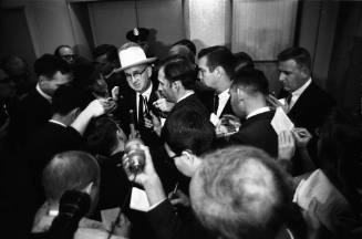 Image of Tom Howard speaking to reporters at the Dallas Police Department