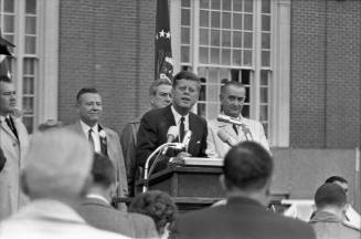 Image of President Kennedy speaking outside the Hotel Texas