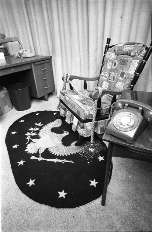 Image of the presidential communications room at the Dallas Trade Mart