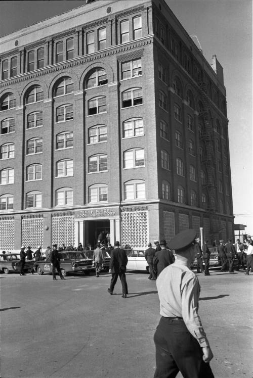 Image of the exterior of the Texas School Book Depository