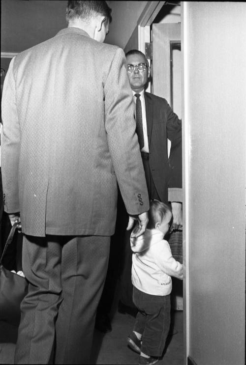 Image of Robert and June Oswald at Dallas Police headquarters