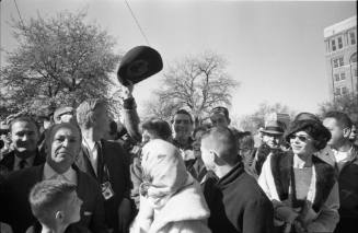 Image of crowd reacting to the news that Lee Harvey Oswald was shot