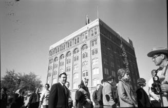 Image of crowd on Houston Street in front of the Texas School Book Depository