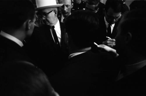 Image of Tom Howard speaking to reporters at the Dallas Police Department