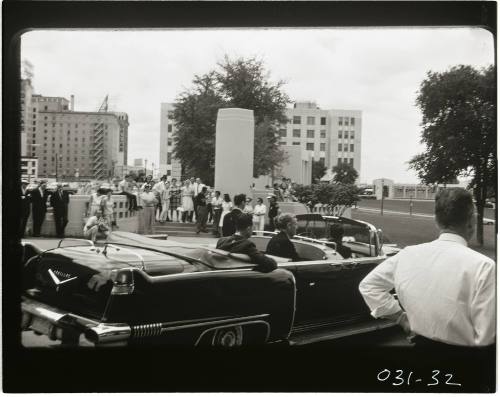 Image of 1964 FBI reenactment in Dealey Plaza
