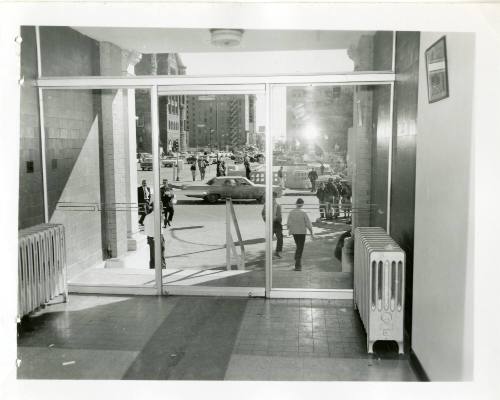 Photo of the entrance to the Texas School Book Depository building