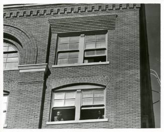 Photo of the Texas School Book Depository shortly after shots were fired