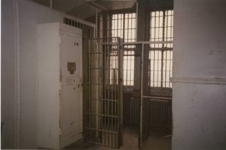 Photograph of jail cells in the Dallas Criminal Courts Building in 1997