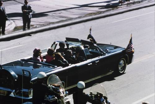 35mm color slide of presidential motorcade on Cedar Springs Road