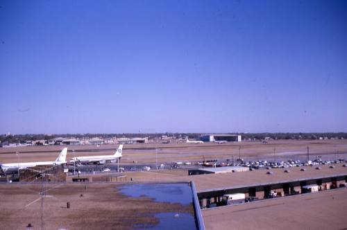 Image of Air Force One at Love Field during the president's visit to Dallas