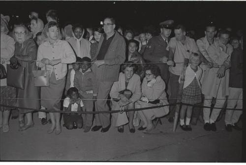 Image of crowds at Carswell Air Force Base in Fort Worth