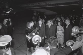 Image of Kennedys arriving at Carswell Air Force Base in Fort Worth