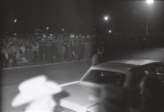 Image of crowds at Carswell Air Force Base in Fort Worth