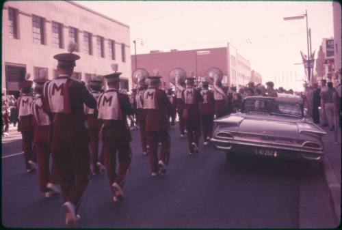 Image of  Kennedy campaign parade in Dallas on September 13, 1960