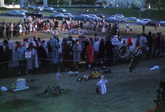 Image of crowds in Dealey Plaza after the assassination, Slide #30